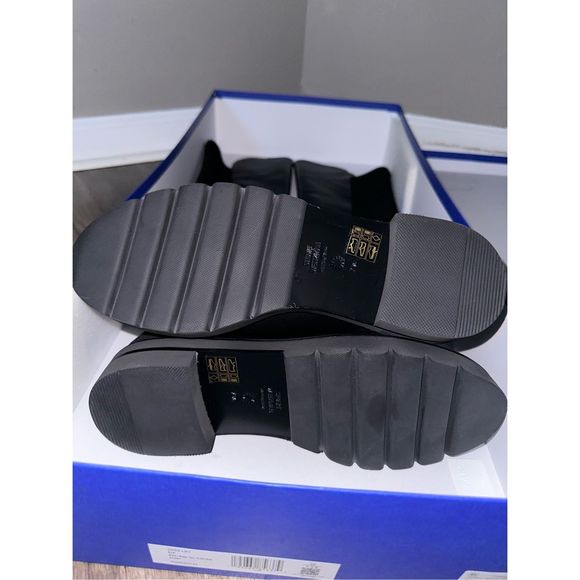 Stuart Weitzman
5050 Over-The-Knee Stretch-Leather Boots - Picture 7 of 8